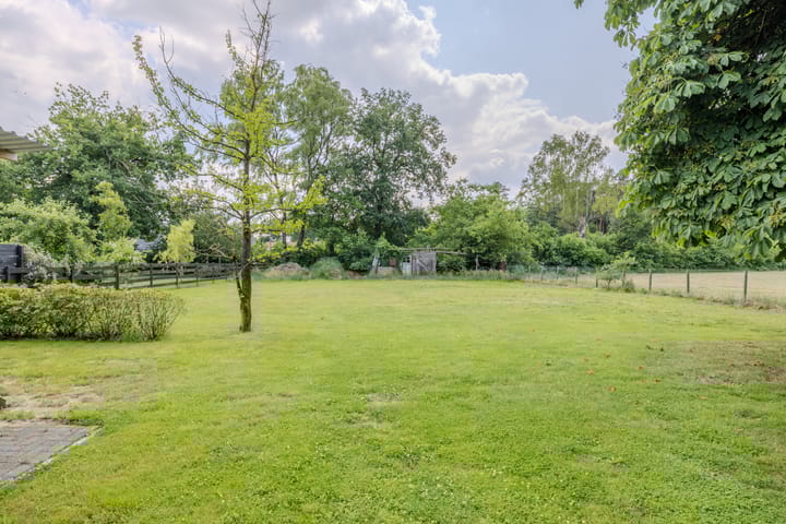 Photo 43 of Hoog Buurloseweg 115