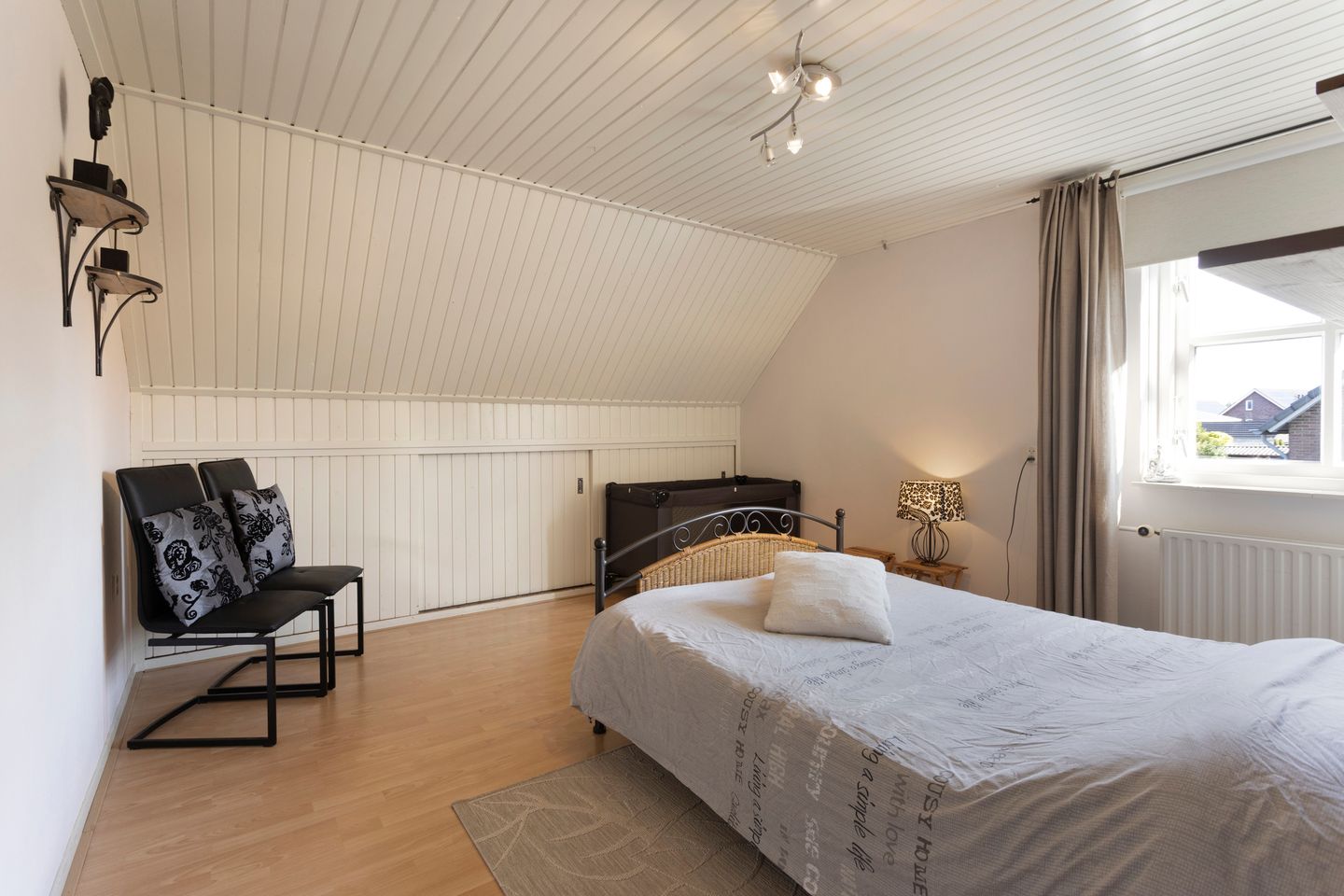 Foto 25 van Donkstraat 13