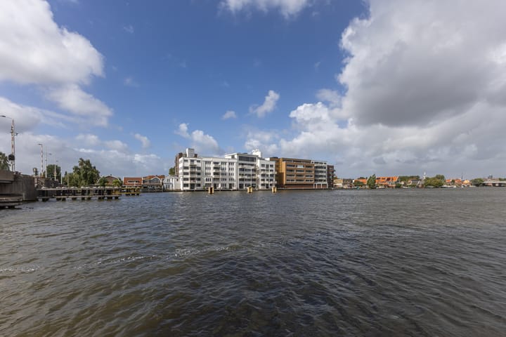 Foto 31 van Zuideinde 80-E