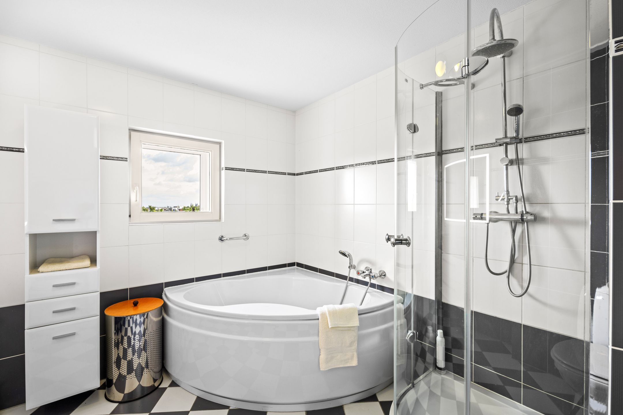 Foto 36 van Van Leeuwenhoeklaan 78