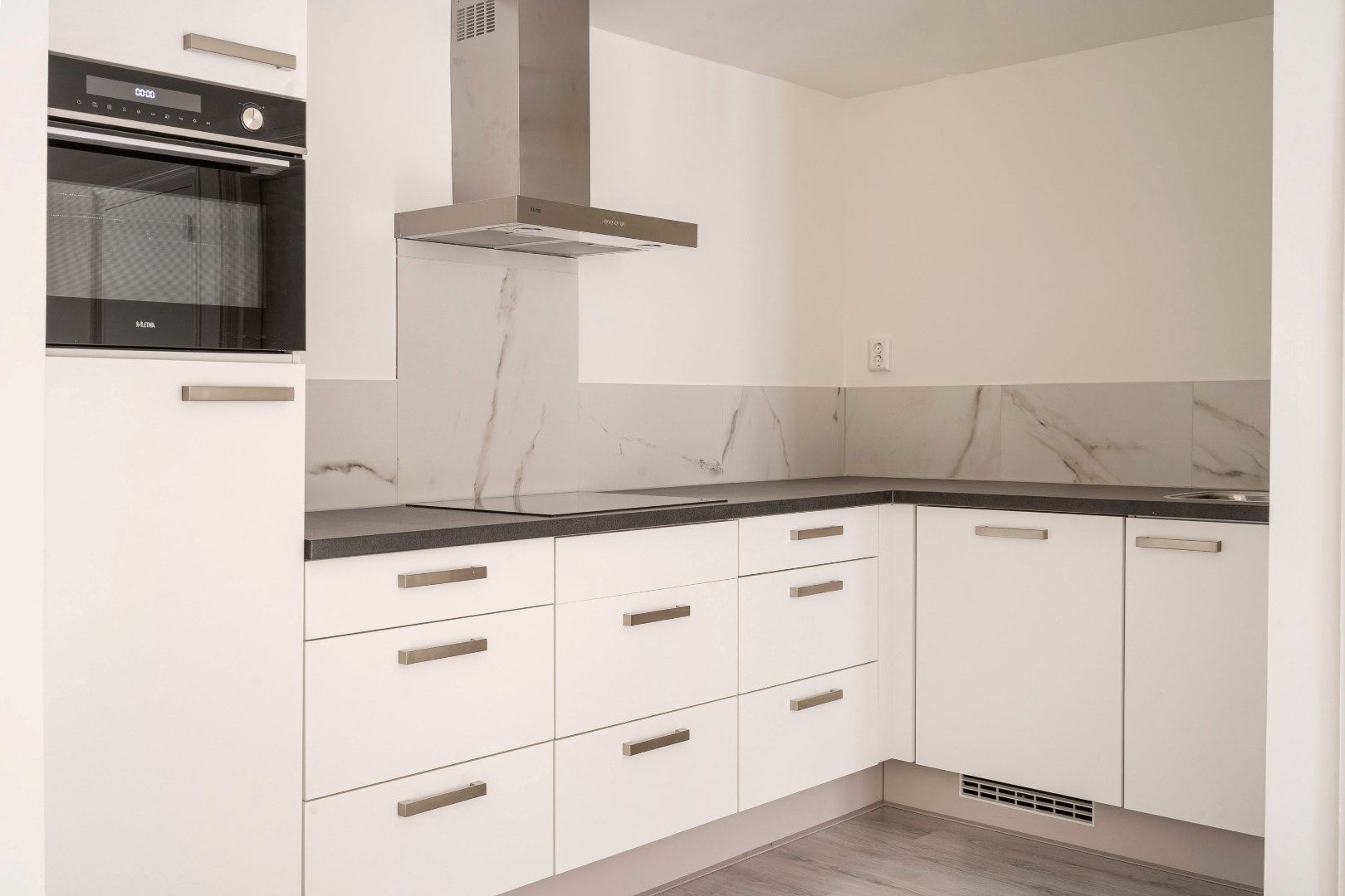 Foto 12 van St. Annastraat 245-A