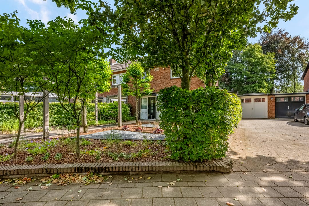 Photo 2 of Juliana van Stolberglaan 7