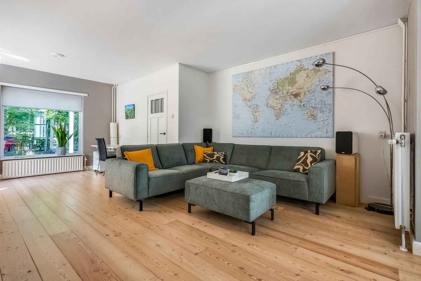 Photo 5 of Juliana van Stolberglaan 7