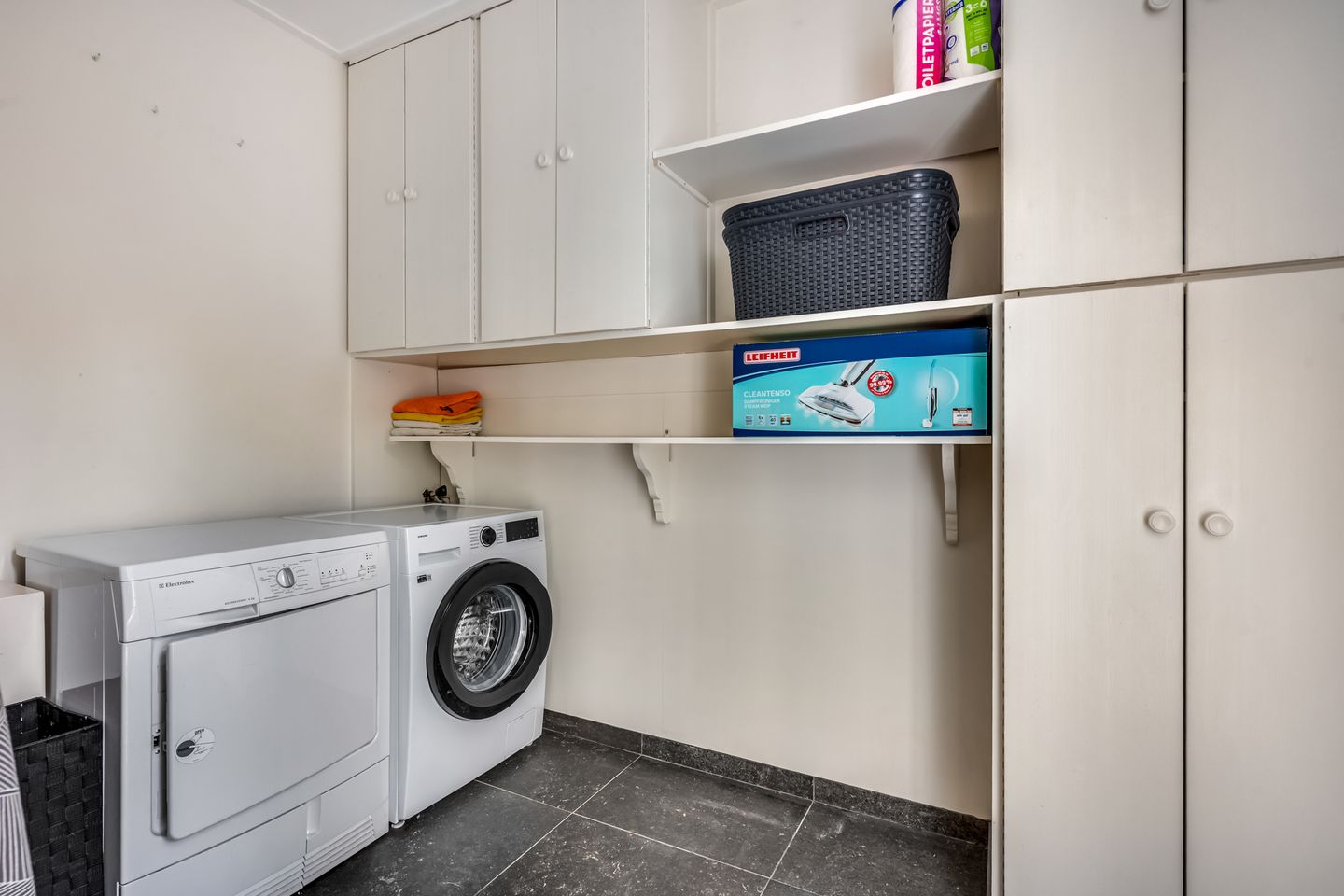 Photo 19 of Juliana van Stolberglaan 7