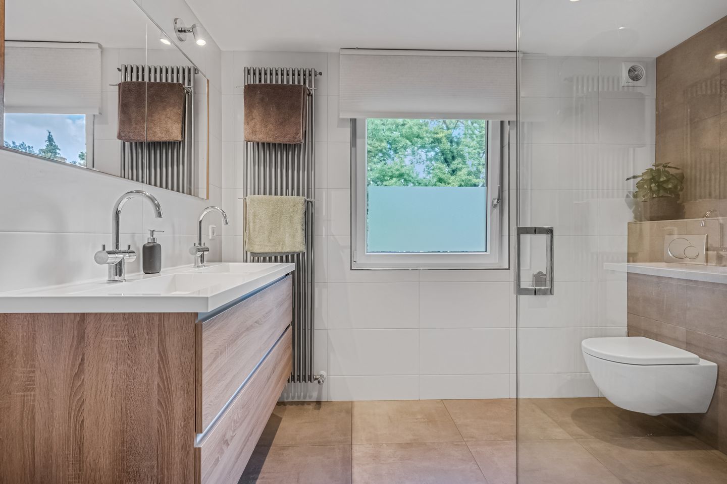 Photo 25 of Juliana van Stolberglaan 7