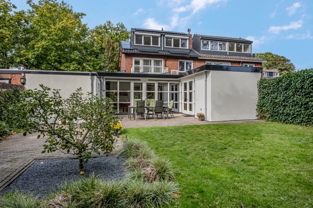 Photo 38 of Juliana van Stolberglaan 7