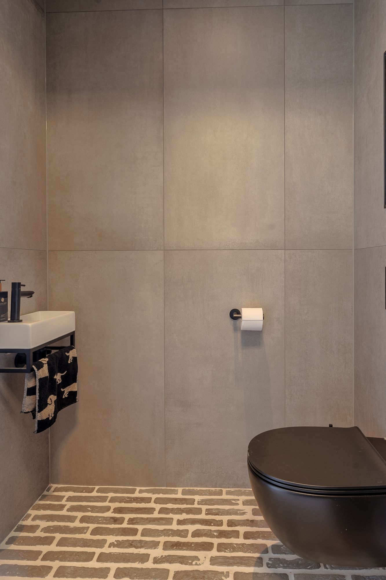 567.jpg?options=width=2160