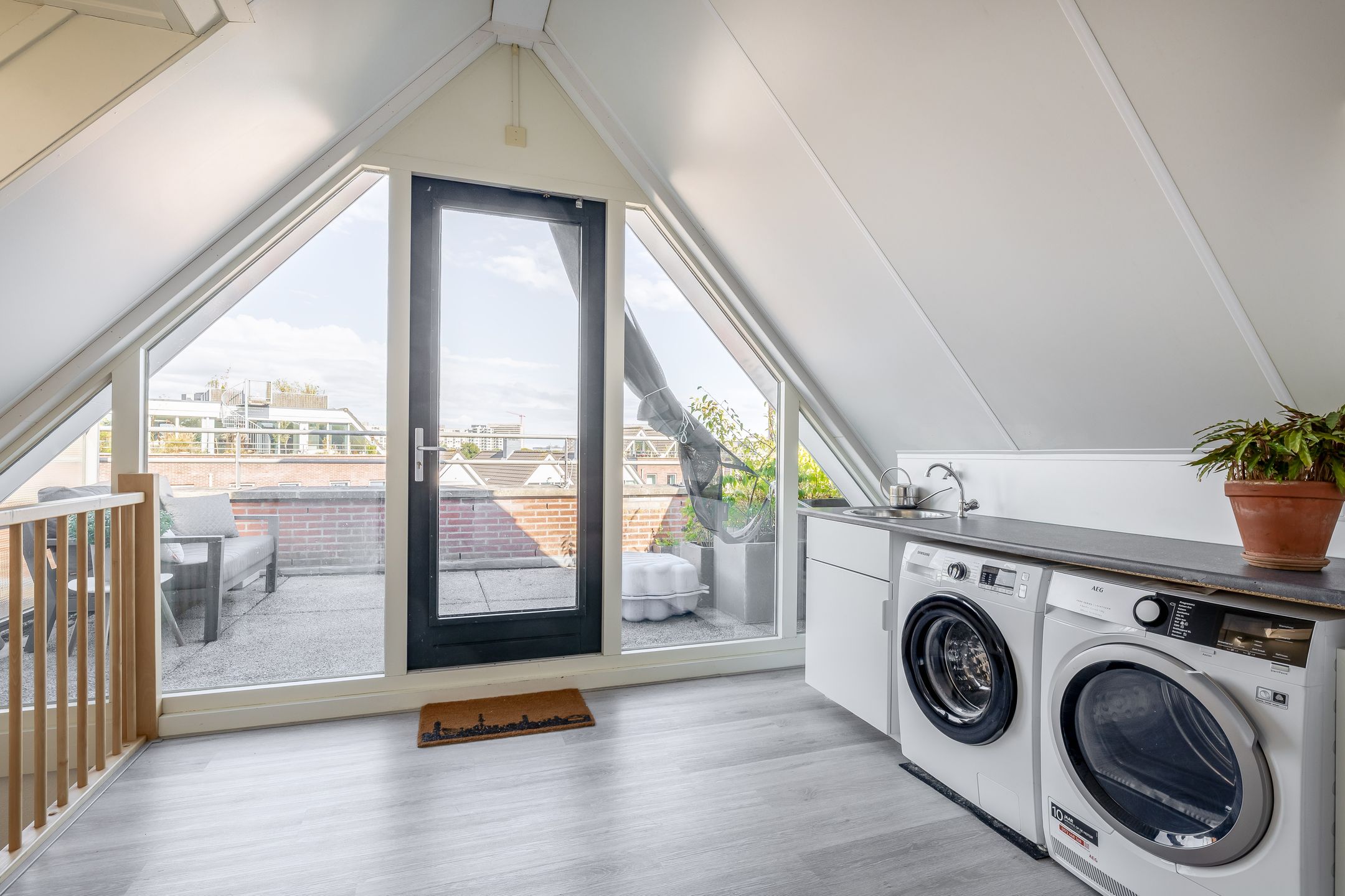 Foto 33 van Nijverheidstraat 22