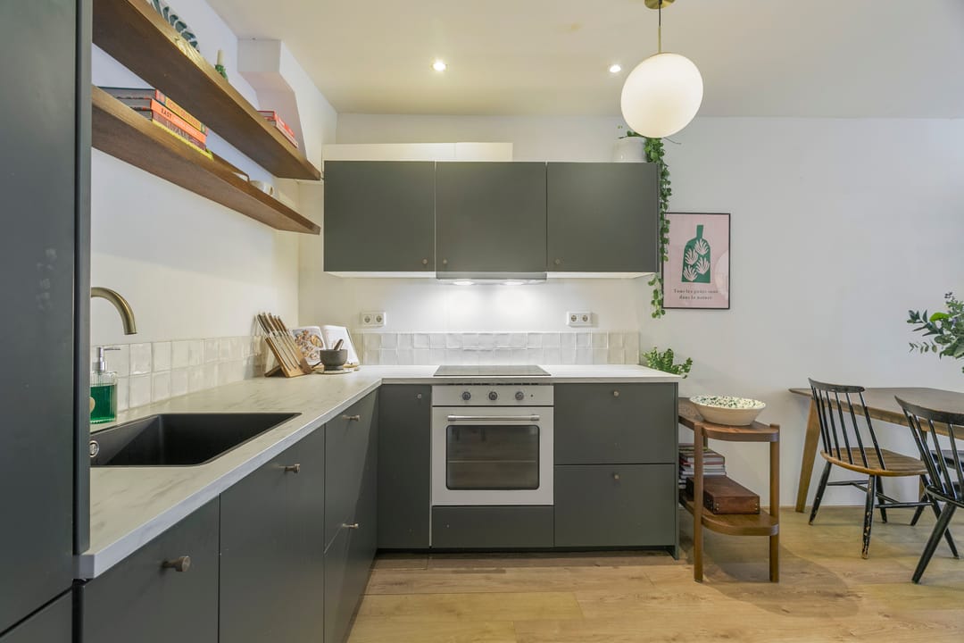 Photo 11 of Van Oldenbarneveldtstraat 96-AH