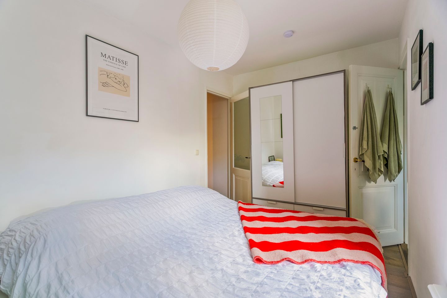 Photo 14 of Van Oldenbarneveldtstraat 96-AH