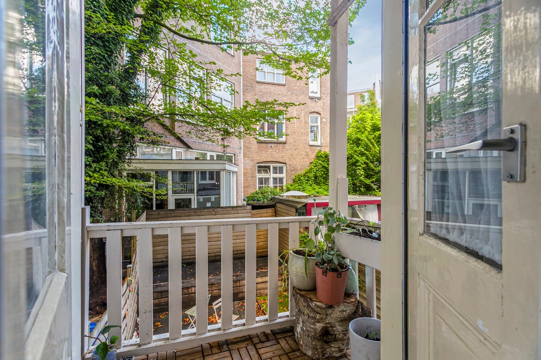 Photo 17 of Van Oldenbarneveldtstraat 96-AH