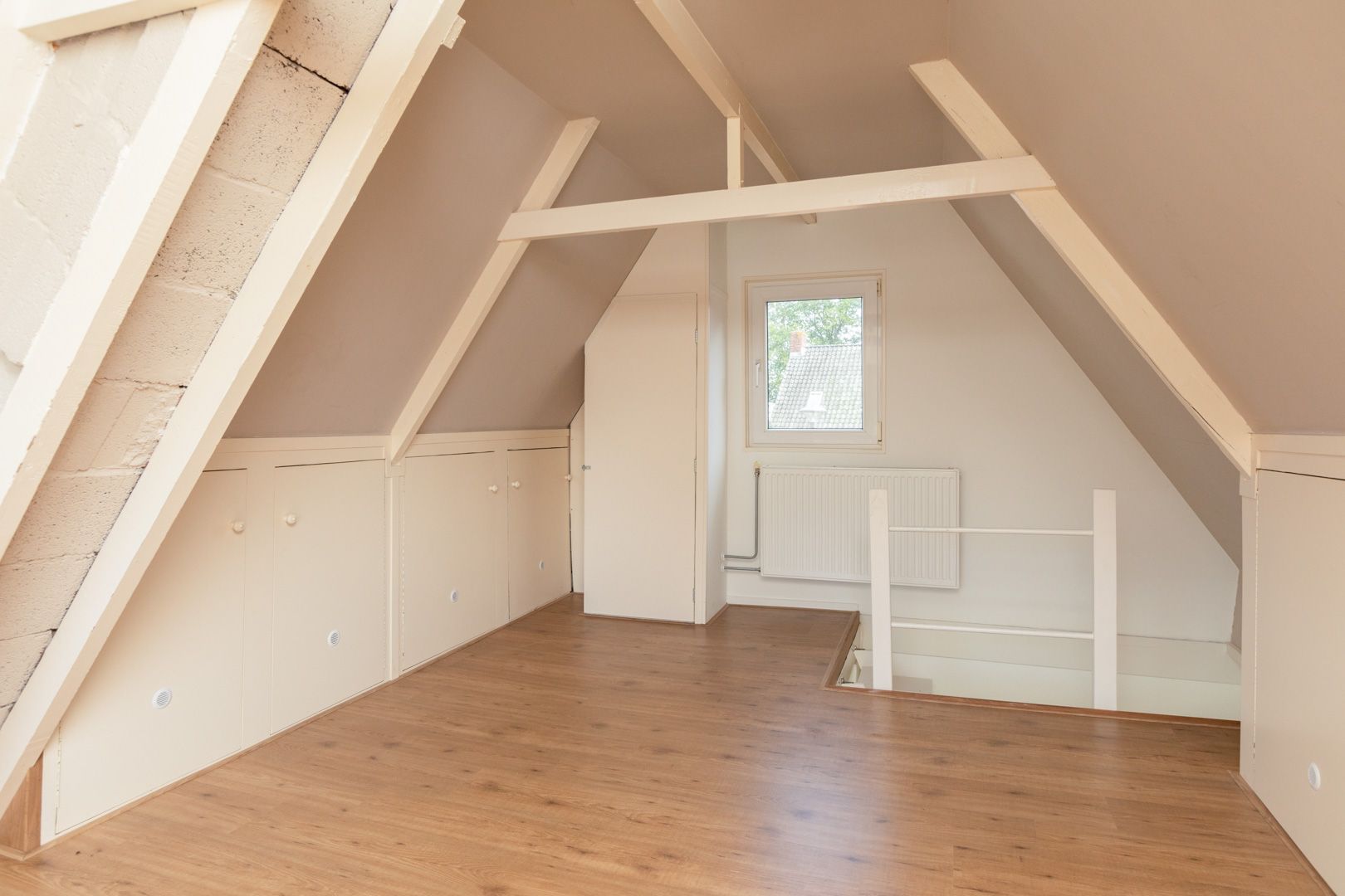 Foto 15 van Jeltewei 164