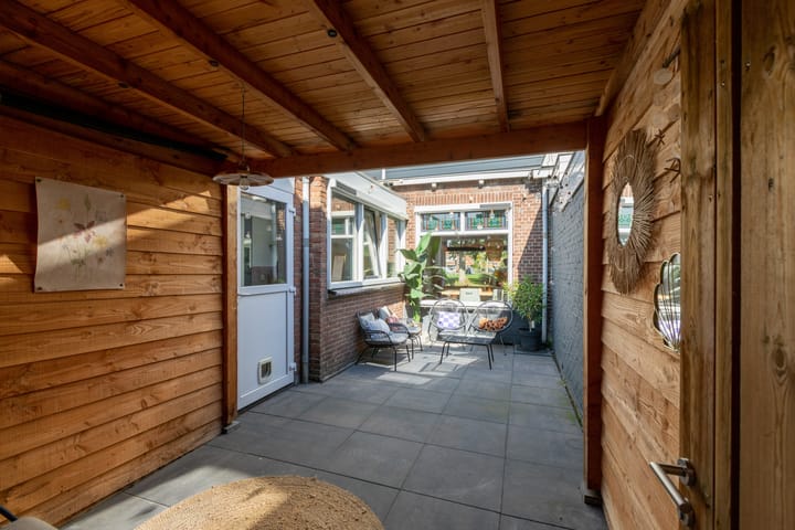 Foto 28 van Monnikstraat 9