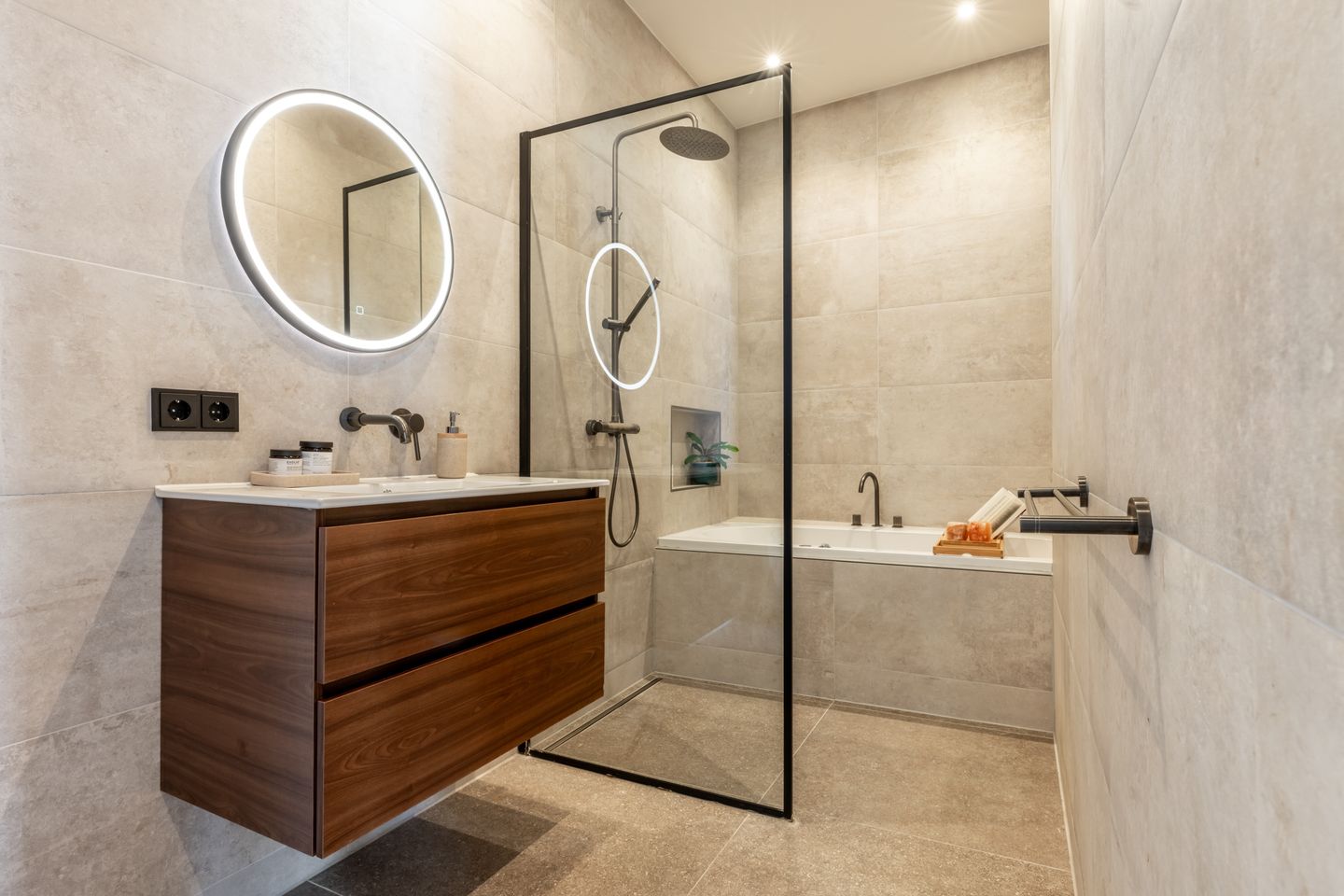 Foto 4 van Lange Poellaan 34