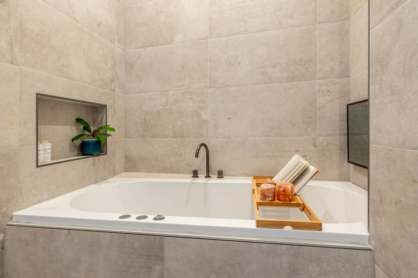 Foto 19 van Lange Poellaan 34