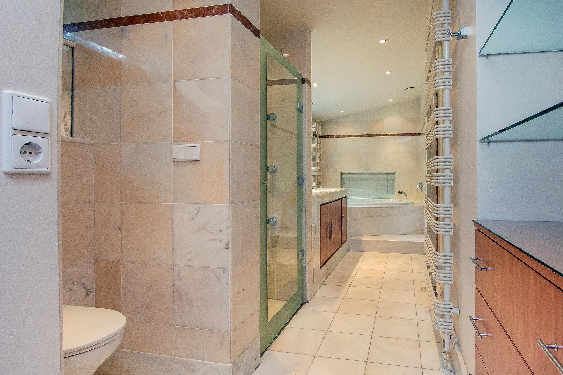 Foto 12 van Herman Heijermansweg 10