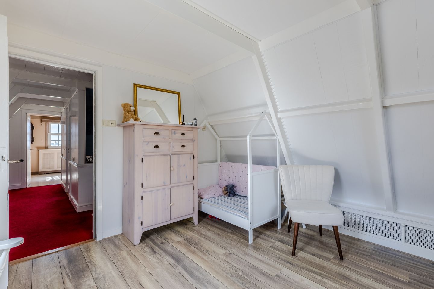 Photo 34 of J.J. Allanstraat 77