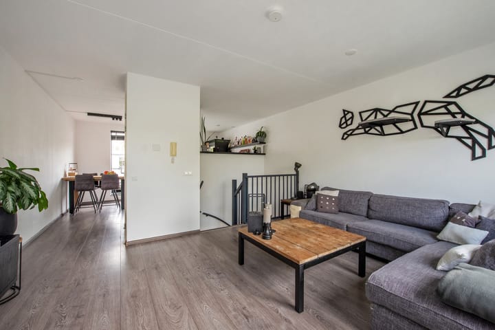 Photo 15 of Glenn Millerstraat 84