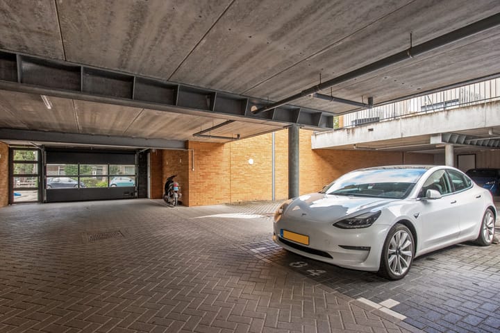 Photo 24 of Glenn Millerstraat 84