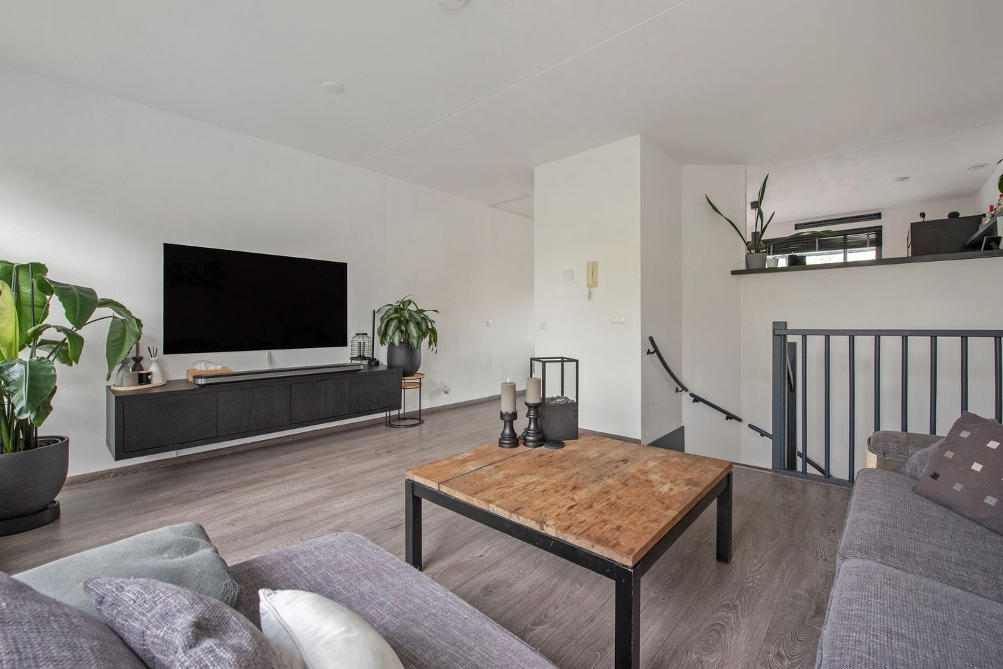 Foto 14 van Glenn Millerstraat 84