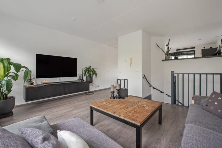 Photo 14 of Glenn Millerstraat 84