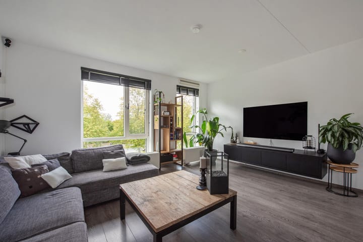 Photo 11 of Glenn Millerstraat 84