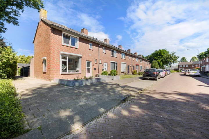 Photo 2 of Wortelboerstraat 45