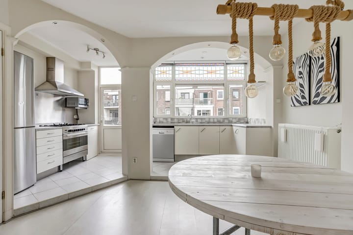 Photo 3 of Pieter de Hooghstraat 14-B