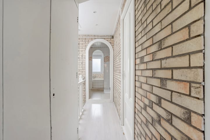 Photo 13 of Pieter de Hooghstraat 14-B