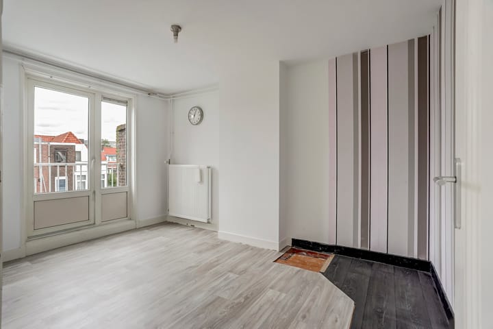 Photo 18 of Pieter de Hooghstraat 14-B