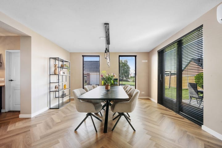 Foto 16 van Langestraat 215