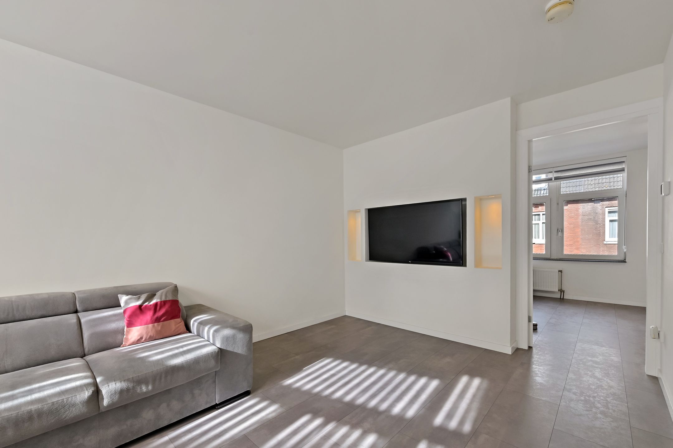 Foto 6 van Moerkerkestraat 4-D