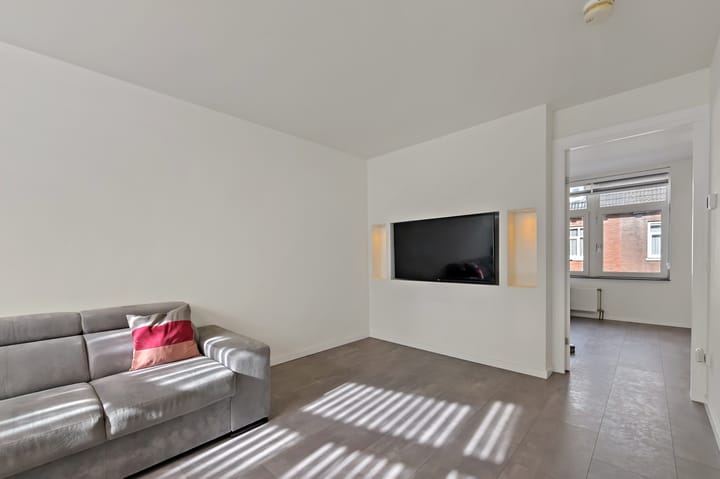 Foto 6 van Moerkerkestraat 4-D