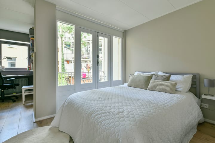 Foto 10 van Van Hogendorpstraat 98-1