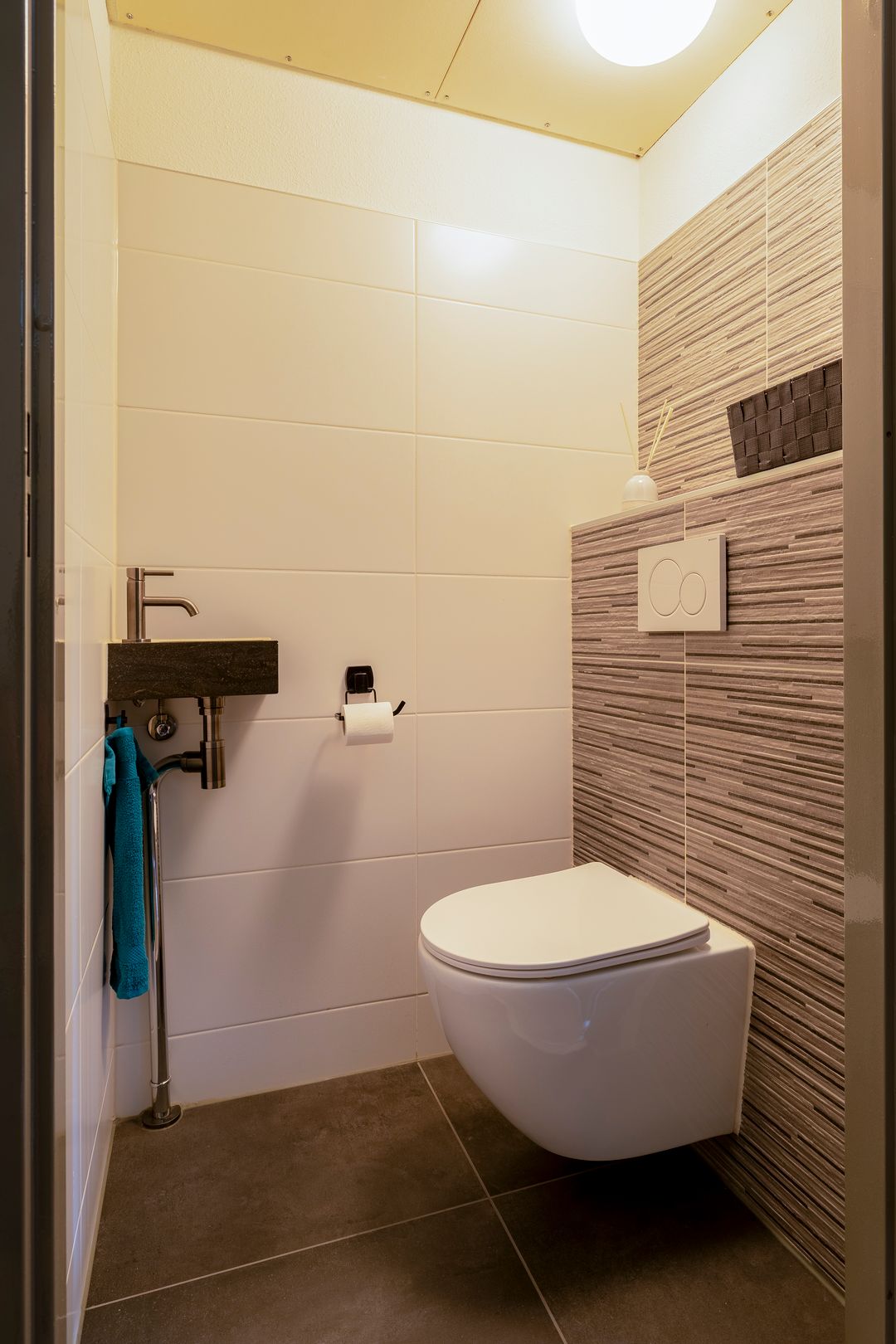 Foto 8 van Linschotensingel 1-EB