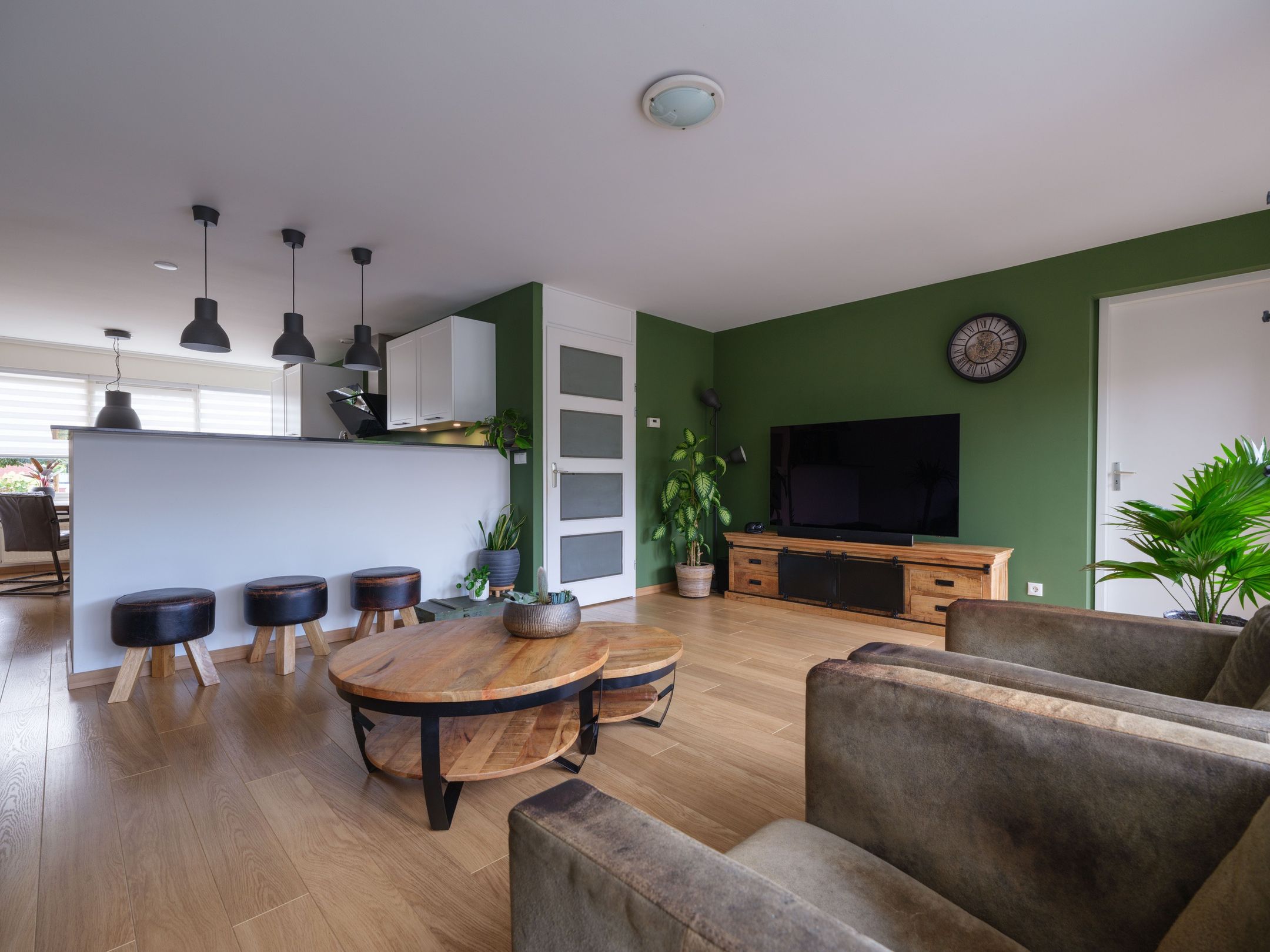 Photo 12 of Zaailand 60