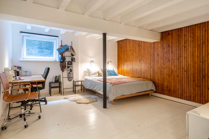 Foto 18 van Valkenaarstraat 25