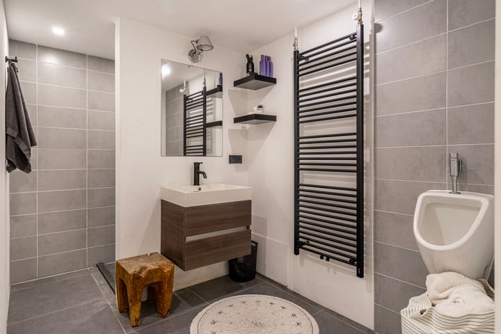 Foto 19 van Valkenaarstraat 25