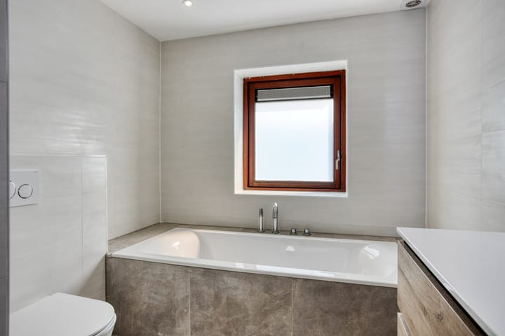 Photo 18 of Grassnip 12