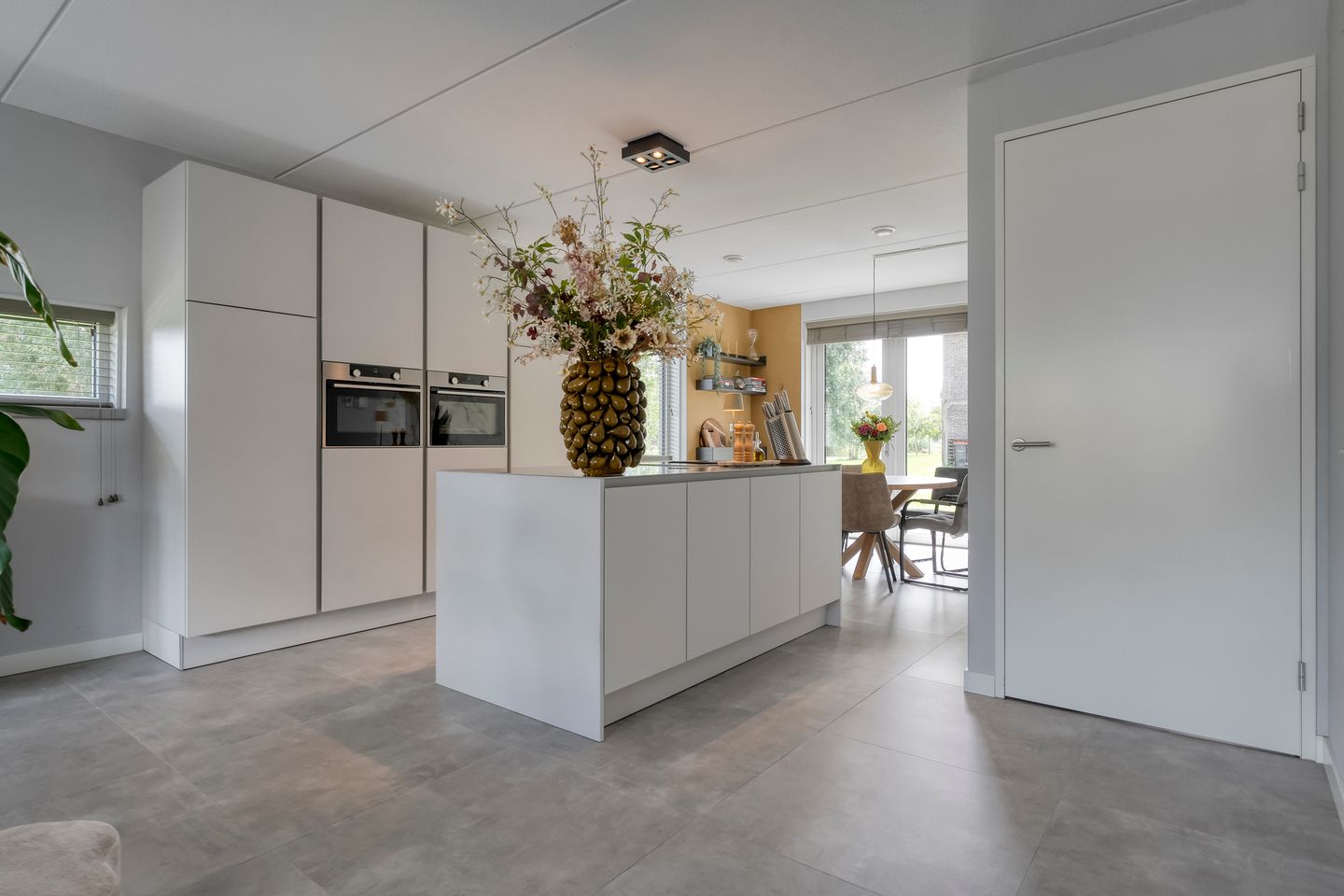 Photo 10 of Voermanstraat 96