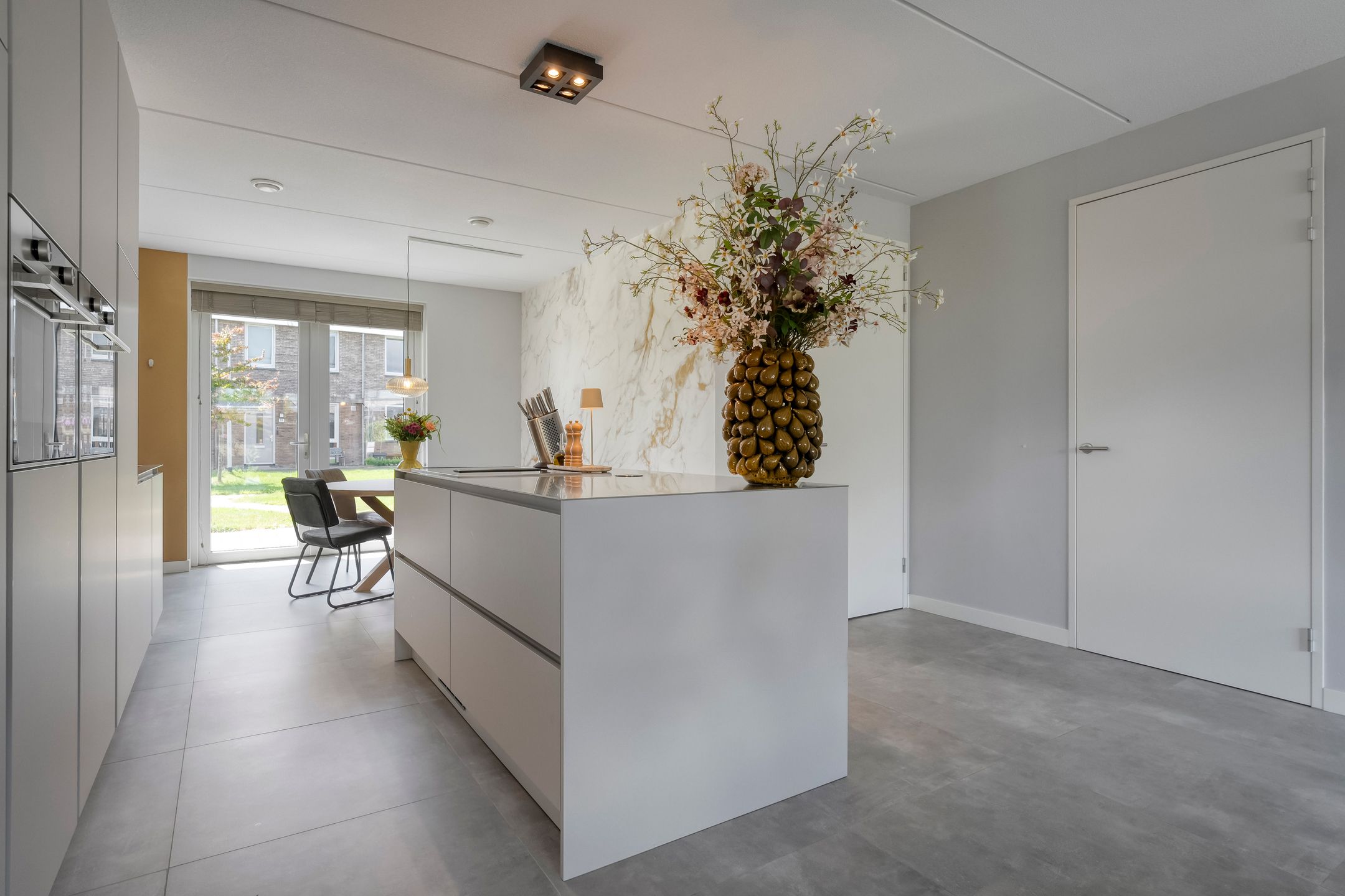 Photo 12 of Voermanstraat 96