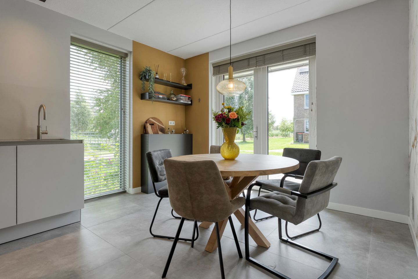 Photo 14 of Voermanstraat 96