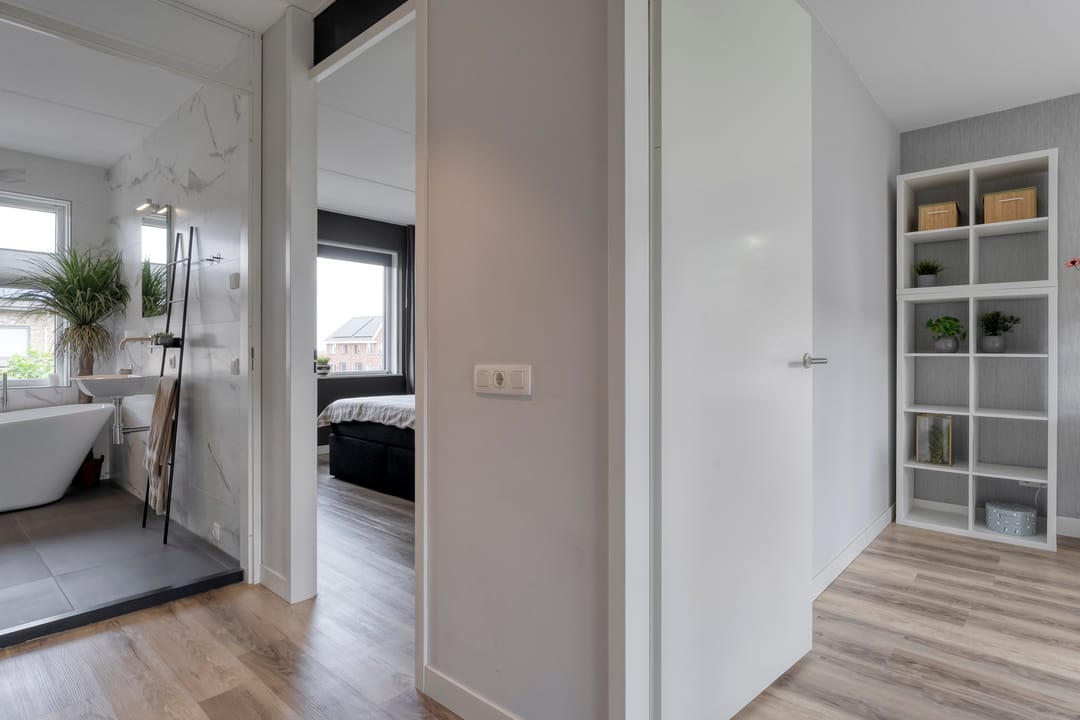 Photo 28 of Voermanstraat 96