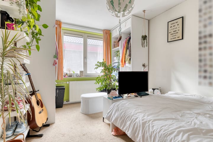 Foto 25 van Lauwerbes 19