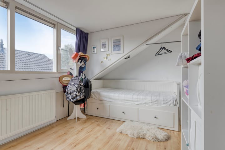 Foto 33 van Lauwerbes 19