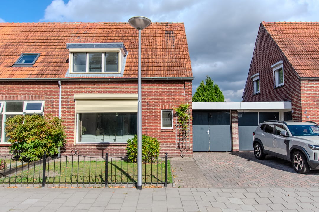 Photo 1 of Wilhelmietenstraat 33
