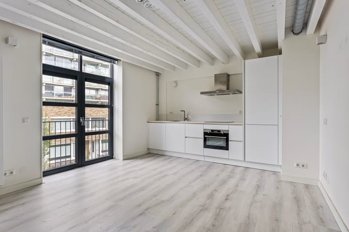 Photo 5 of Pasteurstraat 105