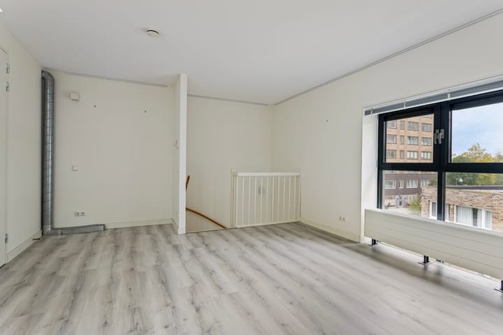 Photo 18 of Pasteurstraat 105