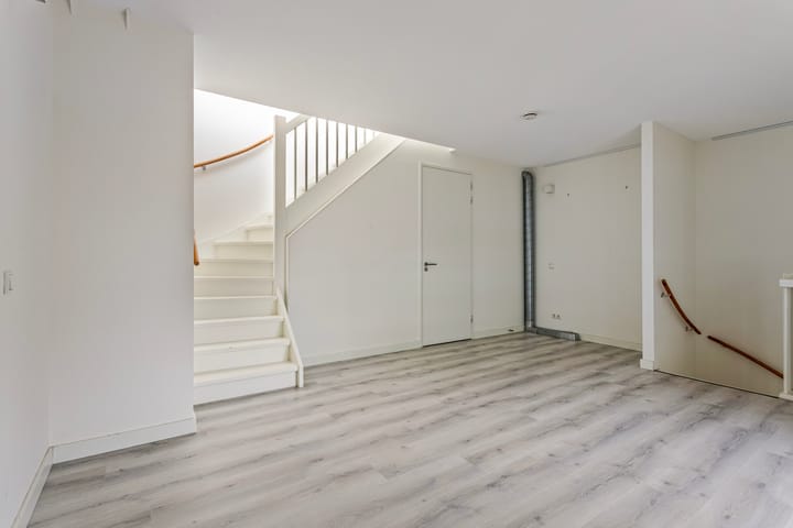 Photo 19 of Pasteurstraat 105