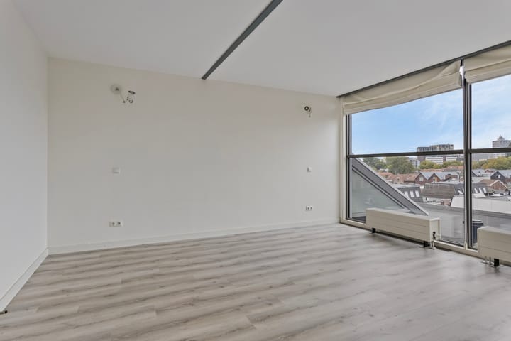 Photo 22 of Pasteurstraat 105